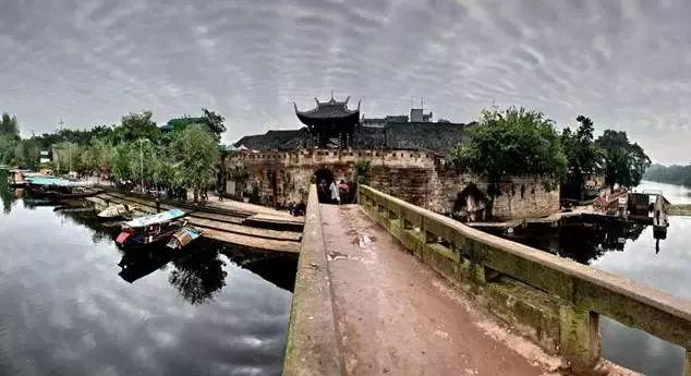 小汽车的太空梦